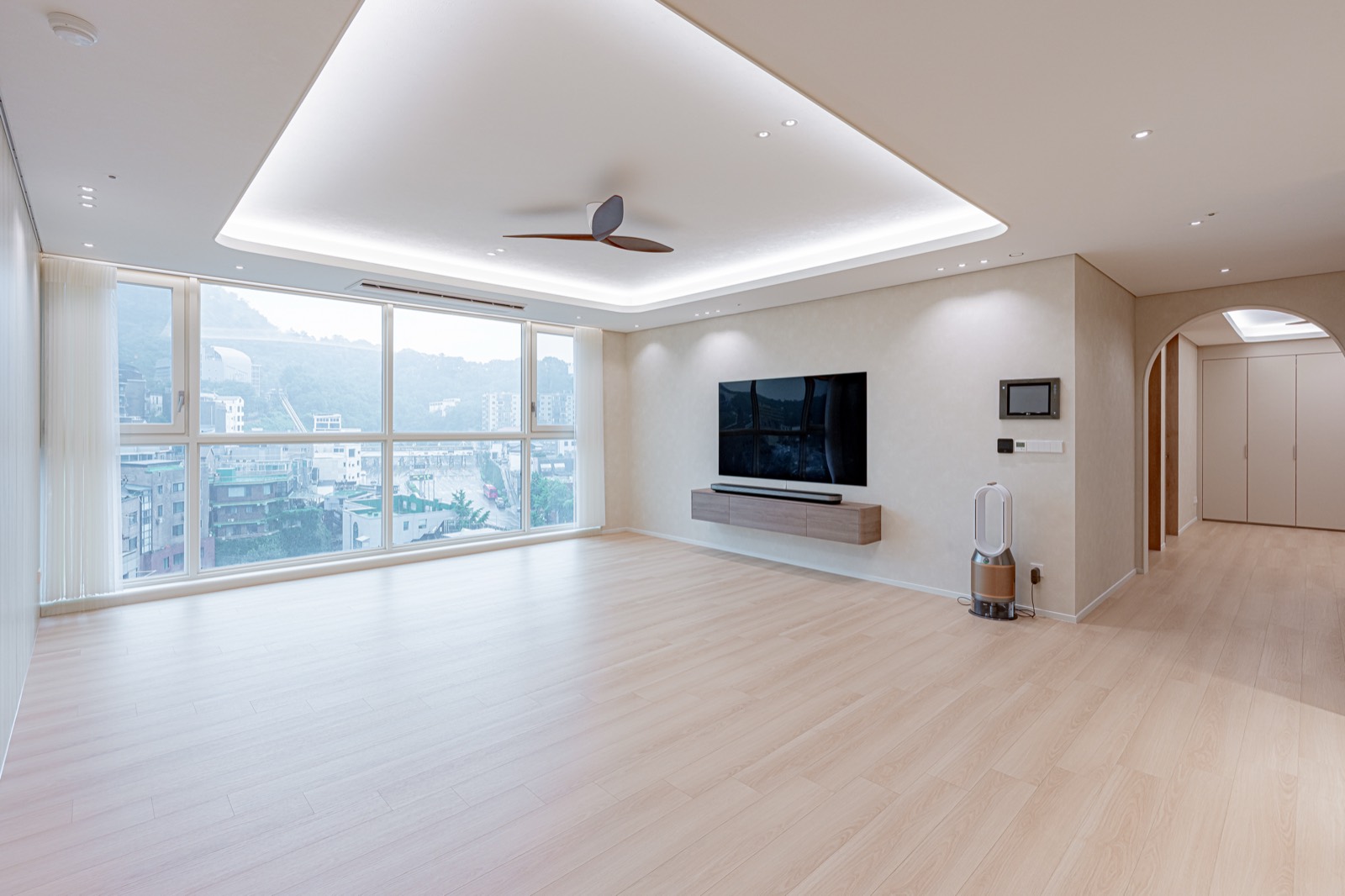 남산 쌍용플래티넘 65평 거실